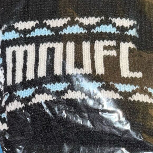 NEW Limited Edition MN UFC Knit Mittens Black/Blue Logo O/S - Picture 3 of 4